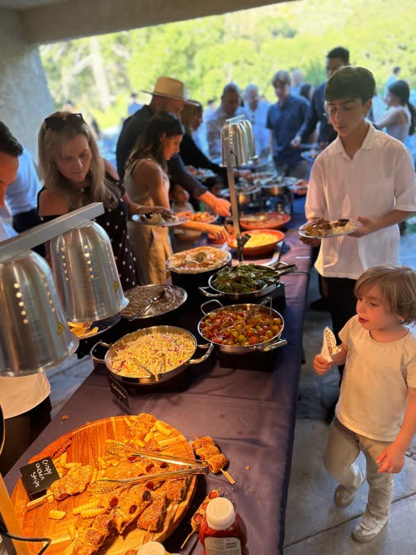 Guests Dining